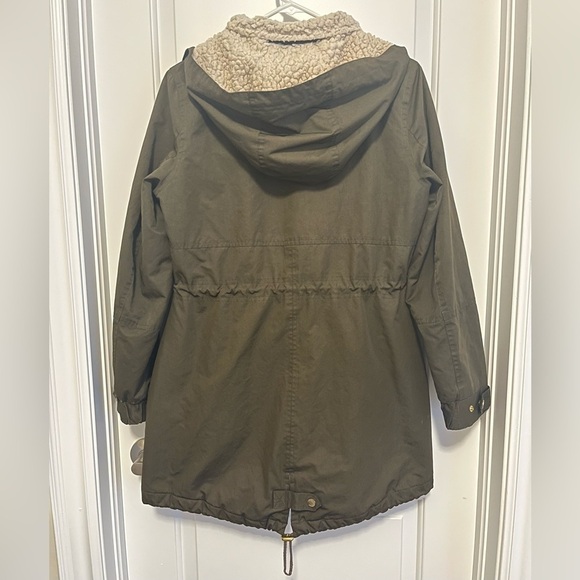 Guess: Faux Fur Lined Hooded  Jacket - Picture 2 of 13